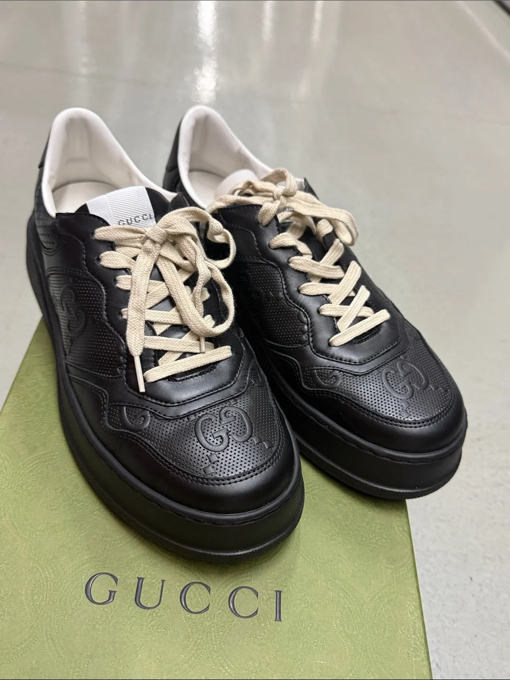 Gucci Black Leather Men's Low-Top Sneakers with Cream Laces